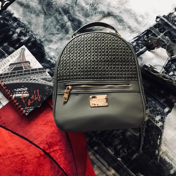 bebe Handbags - ⚠️flash sale⚠️bebe Bonnie Woven Backpack 🎒